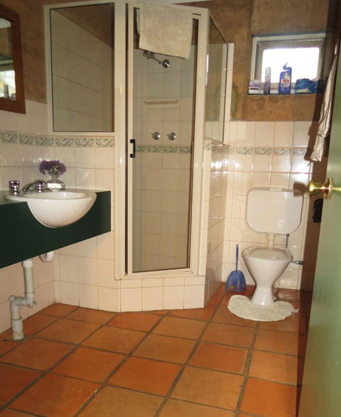 Bentwood Olive Grove Accommodation - Accommodation Port Hedland 17