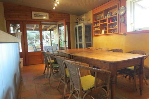 Bentwood Olive Grove Accommodation - Accommodation Port Hedland 7