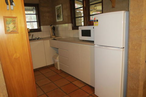 Bentwood Olive Grove Accommodation - Accommodation Port Hedland 13