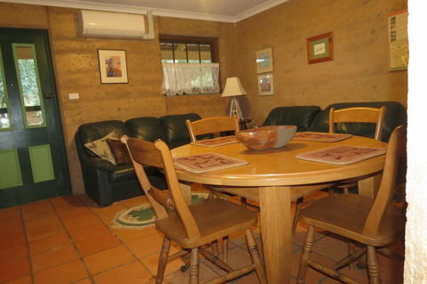 Bentwood Olive Grove Accommodation - Accommodation Port Hedland 14