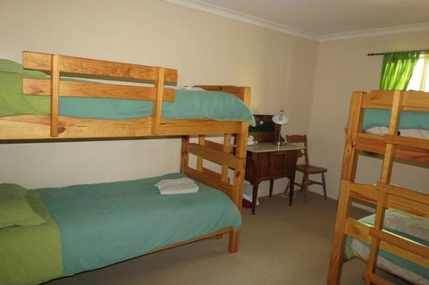 Bentwood Olive Grove Accommodation - Accommodation Port Hedland 15