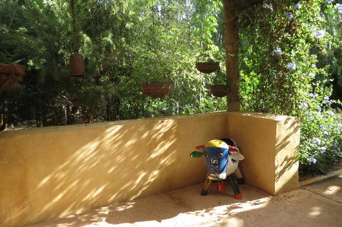 Bentwood Olive Grove Accommodation - Accommodation Port Hedland 9