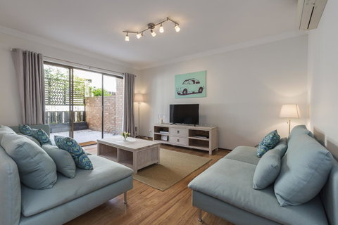 Cottesloe Sea Salt Abode - Executive Escapes - Accommodation Port Hedland 1