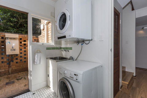 Cottesloe Sea Salt Abode - Executive Escapes - Accommodation Port Hedland 12