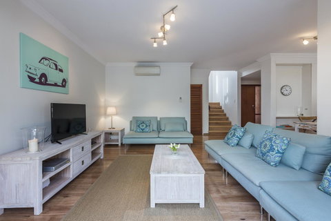 Cottesloe Sea Salt Abode - Executive Escapes - Accommodation Port Hedland 2