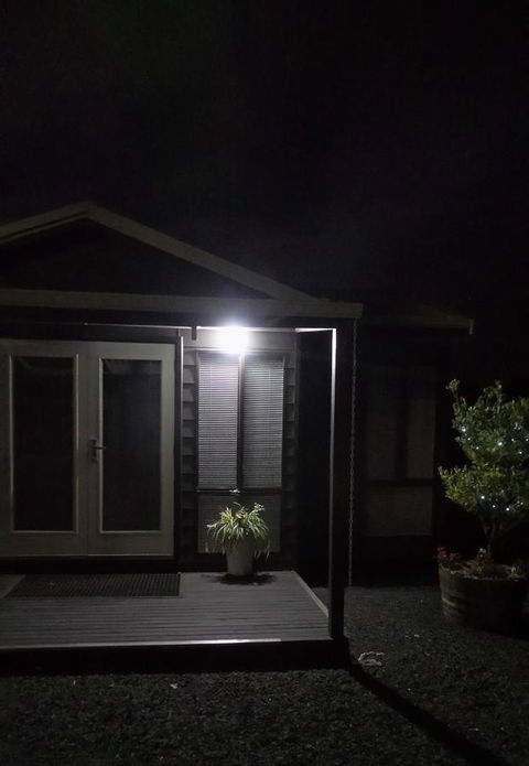 Windfall Estate Vineyard Cottage - Accommodation Port Hedland 16
