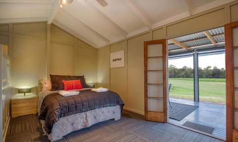Windfall Estate Vineyard Cottage - Accommodation Port Hedland 1