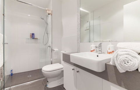 Perth Luxury City Apartment- Free Parking - Accommodation Port Hedland 7