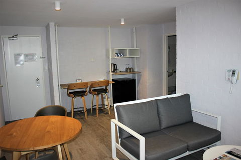 Atrium Hotel Mandurah - Accommodation Port Hedland 12
