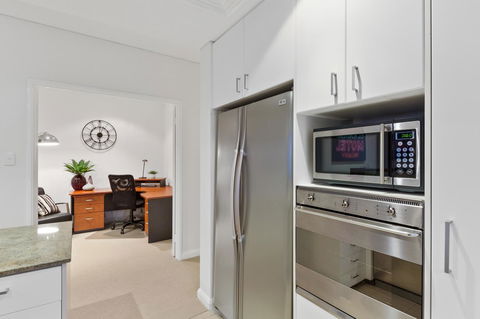 The Executive Penthouse - Accommodation Port Hedland 15