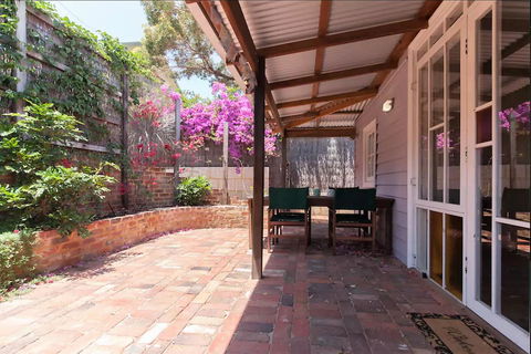 Laneway Studio, Heart Of Fremantle - Accommodation Port Hedland 7