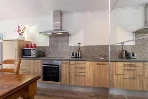 Laneway Studio, Heart Of Fremantle - Accommodation Port Hedland 4