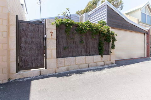 Laneway Studio, Heart Of Fremantle - Accommodation Port Hedland 12