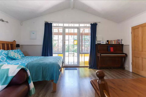 Laneway Studio, Heart Of Fremantle - Accommodation Port Hedland 3