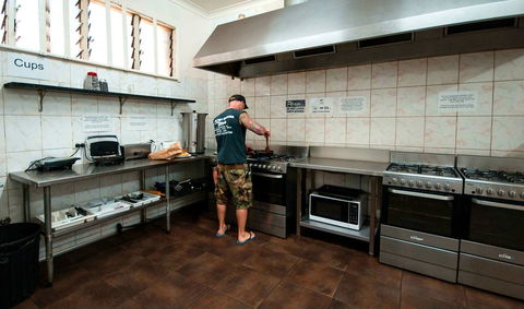 The Hive Hostel - Traveler Friendly, Passport Only - Accommodation Port Hedland 9