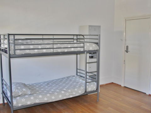 The Hive Hostel - Traveler Friendly, Passport Only - Accommodation Port Hedland 35