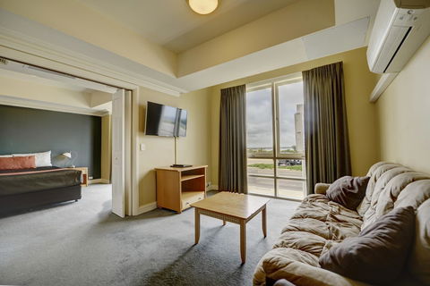 The Jetty Resort - Accommodation Port Hedland 16