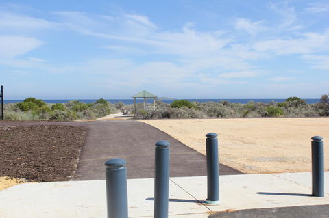 Jurien Beachfront Holiday Units - Accommodation Port Hedland 11