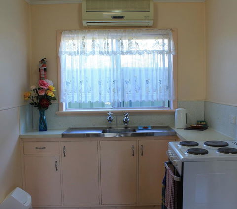 Jurien Beachfront Holiday Units - Accommodation Port Hedland 5