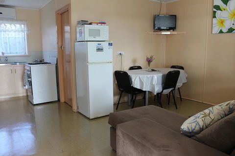 Jurien Beachfront Holiday Units - Accommodation Port Hedland 9