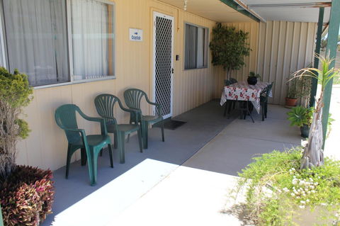 Jurien Beachfront Holiday Units - Accommodation Port Hedland 0