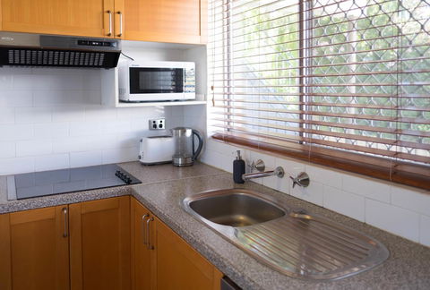 Cottesloe Beach On Napier - Accommodation Port Hedland 4