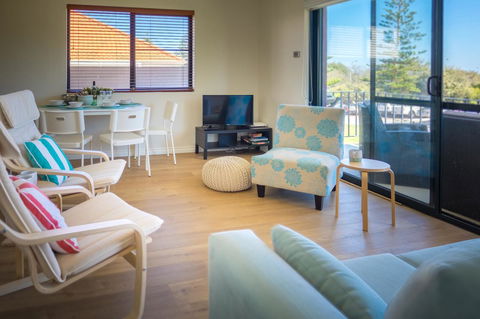 Cottesloe Beach On Napier - Accommodation Port Hedland 0