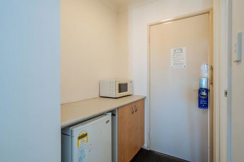 Canning Bridge Auto Lodge - Accommodation Port Hedland 30