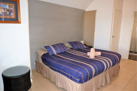 Osprey Holiday Village Unit 203 1 Bedroom - Accommodation Port Hedland 3