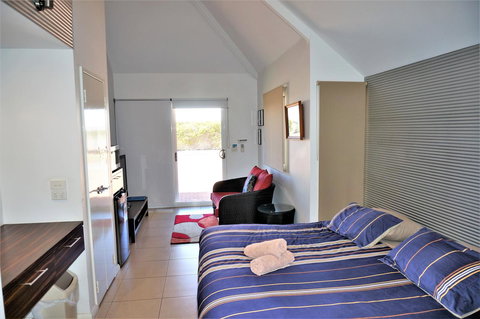 Osprey Holiday Village Unit 203 1 Bedroom - Accommodation Port Hedland 5