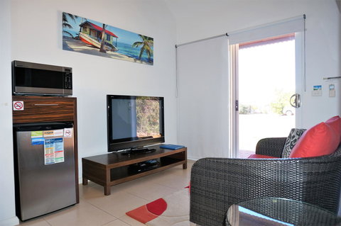 Osprey Holiday Village Unit 203 1 Bedroom - Accommodation Port Hedland 7