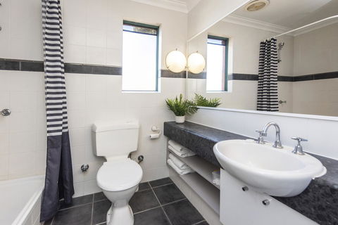 Subiaco Village - 34 - Accommodation Port Hedland 10