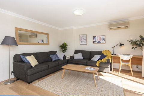 Subiaco Village - 34 - Accommodation Port Hedland 1