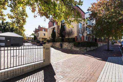 Subiaco Village - 34 - Accommodation Port Hedland 17