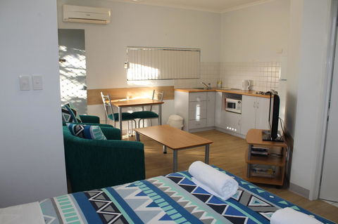 Mandurah Ocean Marina Chalets - Accommodation Port Hedland 1