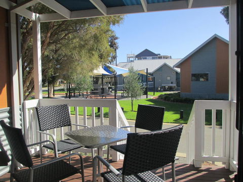 Mandurah Ocean Marina Chalets - Accommodation Port Hedland 40