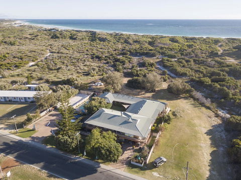 Lancelin Lodge - Accommodation Port Hedland 12