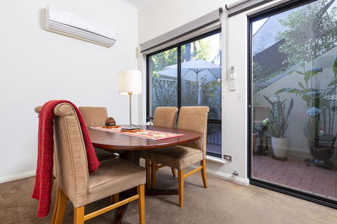Como Executive Apartment - Accommodation Port Hedland 10