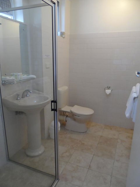 Clifton Motel & Grittleton Lodge - Accommodation Port Hedland 24