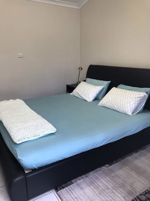 Susan Yong's Studio - Accommodation Port Hedland 7