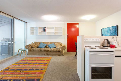 Retro Central Claremont Oasis - Accommodation Port Hedland 4