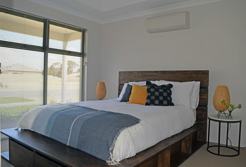 The Kingsleyâ€™s Place â€“ Piara Waters - Accommodation Port Hedland 6
