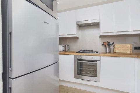 Gorgeous 26 1 Bed Designer Fitout Perfect Location - Accommodation Port Hedland 40