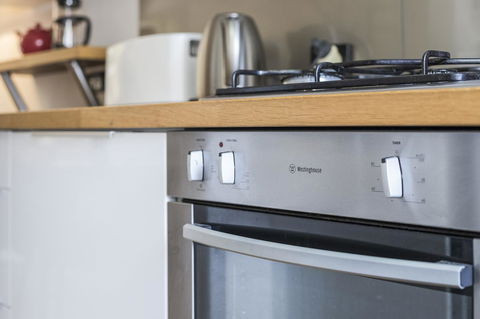 Gorgeous 26 1 Bed Designer Fitout Perfect Location - Accommodation Port Hedland 22