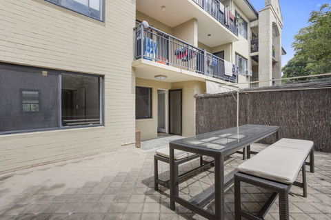 Gorgeous 26 1 Bed Designer Fitout Perfect Location - Accommodation Port Hedland 15