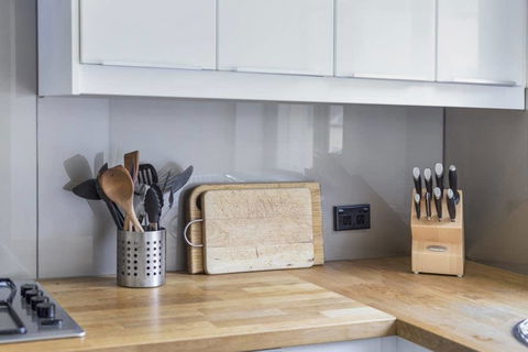 Gorgeous 26 1 Bed Designer Fitout Perfect Location - Accommodation Port Hedland 33