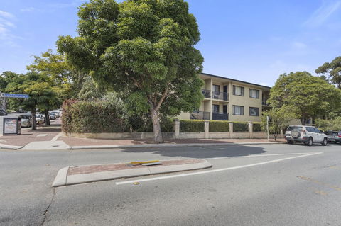 Gorgeous 26 1 Bed Designer Fitout Perfect Location - Accommodation Port Hedland 25