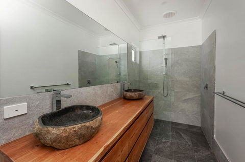 Blue Sky Escapes The Lookout Lancelin - Accommodation Port Hedland 17