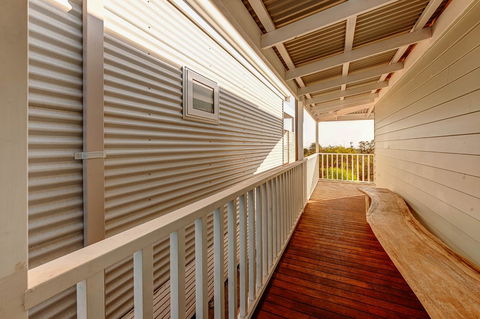 Blue Sky Escapes The Lookout Lancelin - Accommodation Port Hedland 30