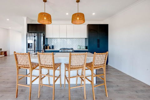 Blue Sky Escapes The Lookout Lancelin - Accommodation Port Hedland 13